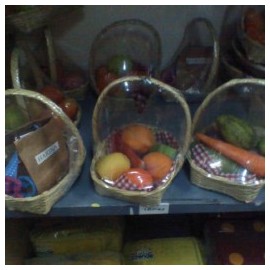 Canasta de frutas o verduras ...