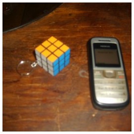 Llavero cubo mágico genéri ...